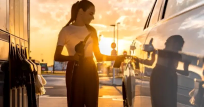 Đổ xăng buổi sáng có thực sự tiết kiệm? Nghiên cứu bất ngờ từ chuyên gia