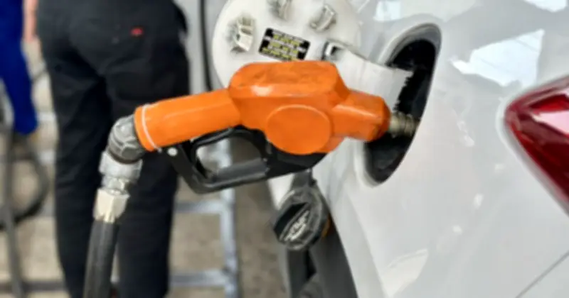 Xăng dầu giảm giá mạnh sau khi chiết khấu tăng vọt tại các kho trên toàn quốc