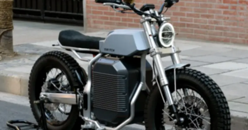 Xăng tăng giá, mua xe điện đừng chỉ quan tâm thiết kế: Pin mới là yếu tố sống còn