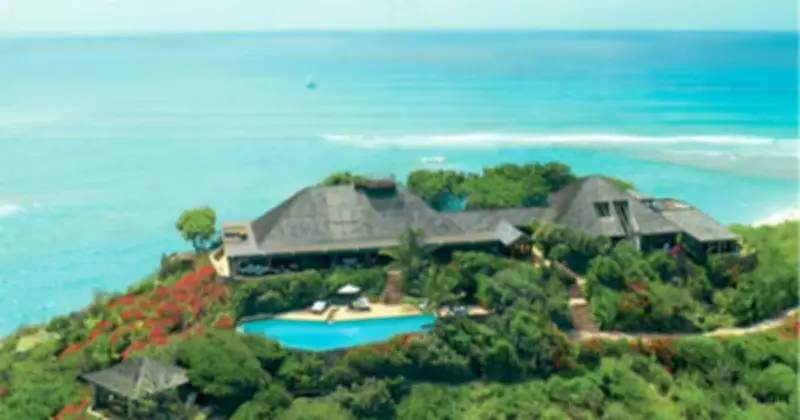 Xu hướng 'nghỉ dưỡng tại gia' của giới thượng lưu: Từ đảo riêng đến không gian sống cân bằng