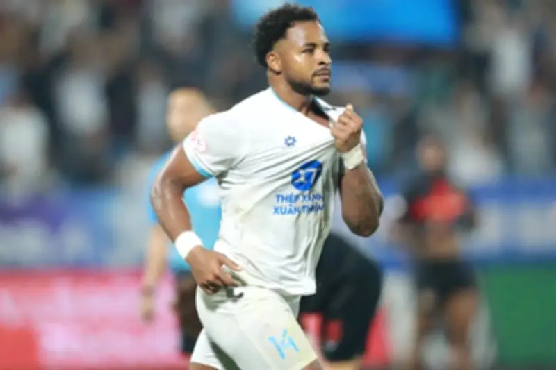 Xuân Sơn ghi bàn, Nam Định hạ Ninh Bình; Thanh Hóa hòa Hải Phòng tại V.League 2024