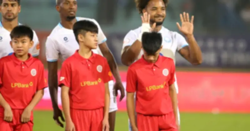 Xuân Son Toả Sáng, Nam Định Lội Ngược Dòng Ấn Định Chiến Thắng 3-2 Trước Ninh Bình