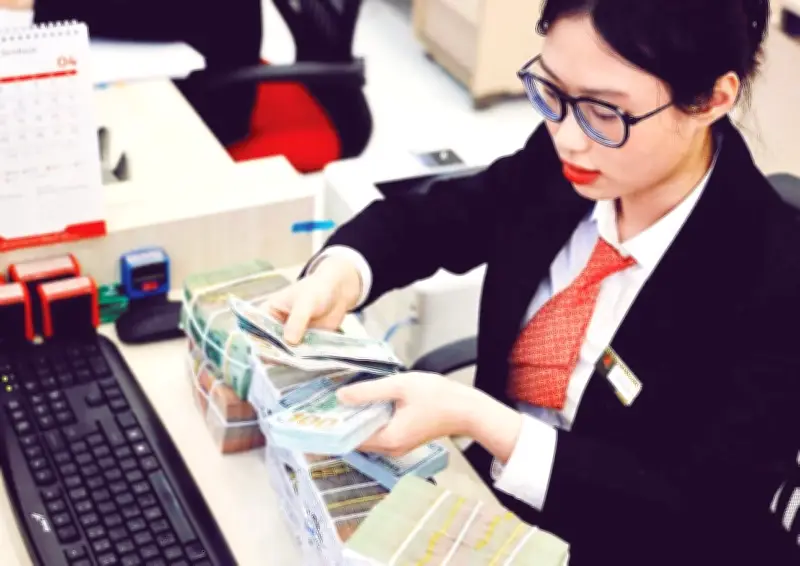 Xung Đột Trung Đông Gây Áp Lực Tỷ Giá, Thị Trường Ngoại Hối Việt Nam Vẫn Ổn Định