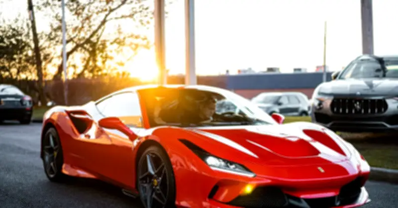 Xung đột Trung Đông làm đình trệ thị trường xe sang, đe dọa chuỗi cung ứng toàn cầu