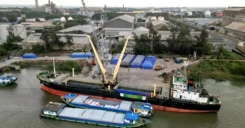 Xung đột Trung Đông làm đảo lộn vận tải biển, xuất khẩu Việt Nam chịu ảnh hưởng nặng