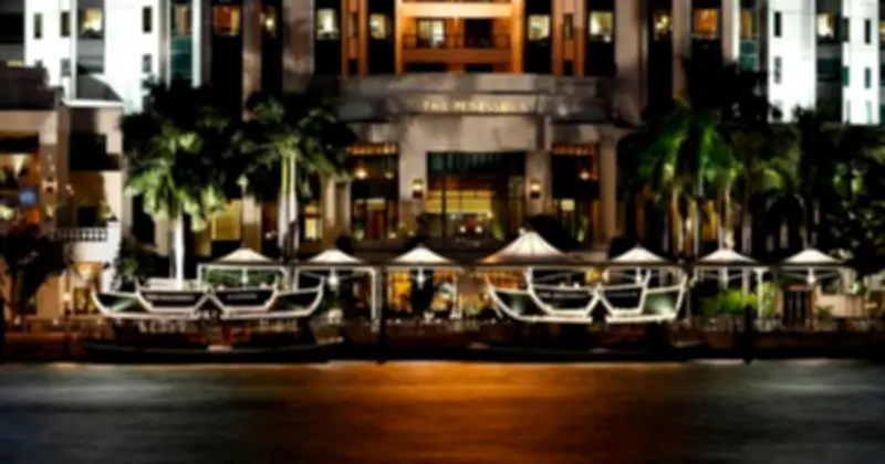 Xung đột Trung Đông và giá xăng tăng đe dọa du lịch Thái Lan, khách sạn 5 sao giảm giá sâu