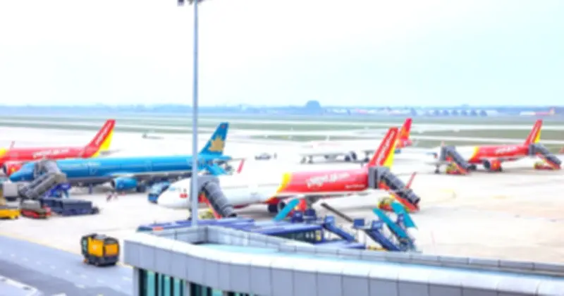 Xung đột Trung Đông đẩy giá nhiên liệu bay tăng cao, hãng hàng không Việt cắt giảm hàng loạt chuyến bay