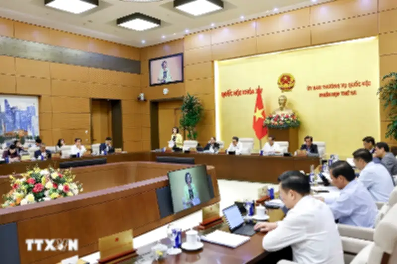 Ủy ban Thường vụ Quốc hội cho ý kiến về hai dự án luật quan trọng