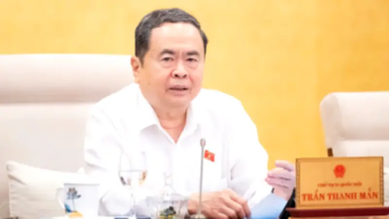 Ủy ban Thường vụ Quốc hội thảo luận dự án Luật sửa đổi cơ quan đại diện Việt Nam ở nước ngoài