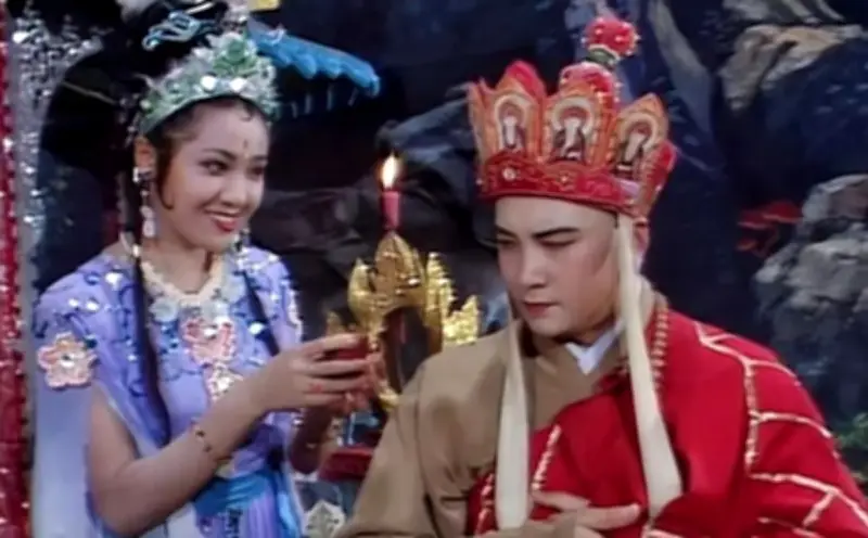 Yêu quái chuột xinh đẹp của Tây Du Ký bỗng dưng xuất hiện sống kín tiếng ở nước ngoài