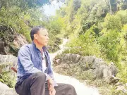 26 Năm Kiên Trì Phá Núi Mở Đường, Bí Thư Người H'Mông Biến Ước Mơ Thành Hiện Thực