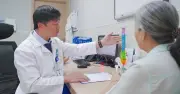 3 năm đau lưng sau tai nạn: Phẫu thuật cột sống giúp bệnh nhân thoát khỏi xe lăn