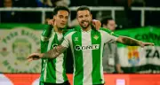 Antony tỏa sáng giúp Betis đi tiếp, Aston Villa loại Lille khỏi Europa League