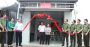 Bộ Công An và Cà Mau khánh thành nhà mẫu, trao kinh phí xây 500 căn nhà cho hộ chính sách