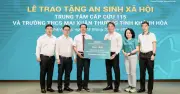 BIDV hỗ trợ 500 triệu đồng mua băng ca cấp cứu và 500 triệu đồng cho trường học tại Khánh Hòa