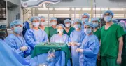 Bệnh viện Việt Đức thực hiện 5 chuyên khoa, 10 giờ phẫu thuật cho ca bệnh chưa từng có tiền lệ