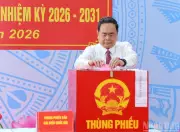 Chủ tịch Quốc hội Trần Thanh Mẫn kiểm tra và thực hiện quyền bầu cử tại Hóc Môn, TP.HCM