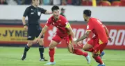 Duy Mạnh ghi bàn thắng đẹp mắt, Việt Nam đánh bại Malaysia 3-0
