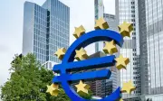 ECB giữ nguyên lãi suất giữa căng thẳng Trung Đông, giá năng lượng tăng vọt