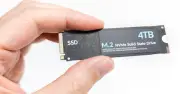 Giá Ổ Cứng Tăng Mạnh Do AI, Người Dùng Đối Mặt Với Rủi Ro Khi Chọn SSD Giá Rẻ