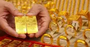 Giá vàng SJC 'bốc hơi' hơn chục triệu đồng/lượng, nhà đầu tư thấp thỏm theo dõi