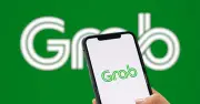 Grab đối mặt 'bão' 1 sao sau vụ khóa tài khoản tài xế và nhạc sĩ Minh Khang