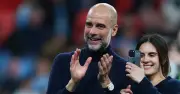 Guardiola thừa nhận Man City khó đuổi kịp Arsenal dù vừa vô địch Cúp liên đoàn Anh