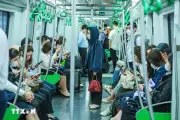 Hà Nội: Các tuyến metro thu hút đông hành khách nhờ tiện lợi và đúng giờ