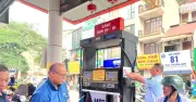 Hà Nội ổn định thị trường xăng dầu sau cơn sốt mua tích trữ