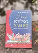 Hành trình tranh kiếng Nam Bộ: Từ nghệ phẩm cung đình đến tác phẩm dân gian đương đại