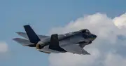 Israel công bố hình ảnh tiêm kích F-35I bắn phá bệ phóng tên lửa đạn đạo Iran