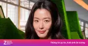Jun Ji Hyun gây lo lắng vì ngoại hình mệt mỏi tại Tuần lễ thời trang Paris