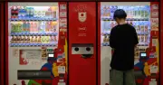 Máy bán hàng tự động Nhật Bản suy tàn trước áp lực lạm phát và thiếu lao động