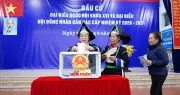 Đồng bào dân tộc thiểu số tích cực tham gia bầu cử Quốc hội và HĐND