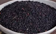 Đừng coi thường gạo lứt đen: Lợi ích sức khỏe bất ngờ từ loại ngũ cốc quý