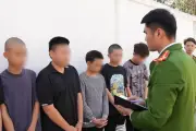 Nghệ An: Bắt giữ nhóm thiếu niên lạng lách, mang hung khí gây náo loạn đường phố