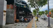 Người dân TP.HCM phấn khởi trước quy định mới về sử dụng vỉa hè
