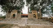 Ngôi đền thiêng cách Hà Nội 40km - Nơi phát tích bài thơ 'Thần' nổi tiếng