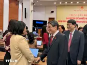 Phó Chủ tịch Quốc hội Nguyễn Đức Hải thăm, động viên phóng viên tác nghiệp bầu cử