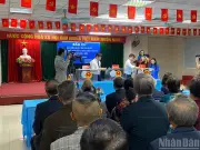 Phóng Viên Tác Nghiệp Sớm, Ghi Nhận Không Khí Trang Trọng Ngày Bầu Cử Toàn Dân