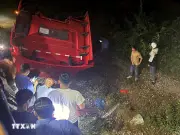 Quảng Ngãi: Tàu hỏa húc văng xe tải, một người bị thương