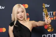 Rosé Lập Kỷ Lục Tại BRIT Awards 2026, Trở Thành Nghệ Sĩ K-Pop Đầu Tiên Chiến Thắng