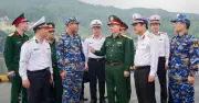 Thượng tướng Phạm Trường Sơn kiểm tra sẵn sàng chiến đấu bảo vệ bầu cử tại Vùng 3 Hải quân