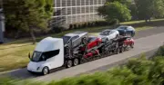 Tài Xế Mỹ Kinh Ngạc Với Tesla Semi: Công Nghệ Giải Quyết Tình Huống Khó