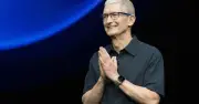 Tim Cook phủ nhận tin đồn nghỉ hưu 2026, khẳng định tình yêu với Apple sau 28 năm