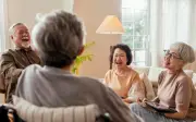 Tuổi Giá Khôn Ngoan: Kiểu Gia Đình Nên Hạn Chế Ghé Thăm Để Bảo Vệ Sức Khỏe