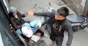 Xác minh clip nam thanh niên chặn đánh hai phụ nữ trong ngõ nhỏ ở Hà Nội