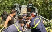 Xe 29 chỗ lao xuống vực ở Tam Đảo, nhiều người bị thương nặng