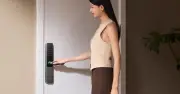 Xiaomi ra mắt khóa cửa thông minh G100 tích hợp AI, bảo mật tài chính và 9 cách mở khóa