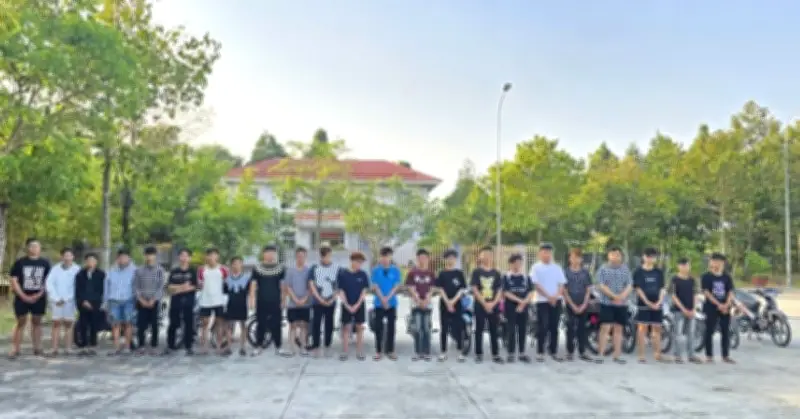 24 thanh thiếu niên tự tập đua xe đái náo xuyên tỉnh bị khởi tố